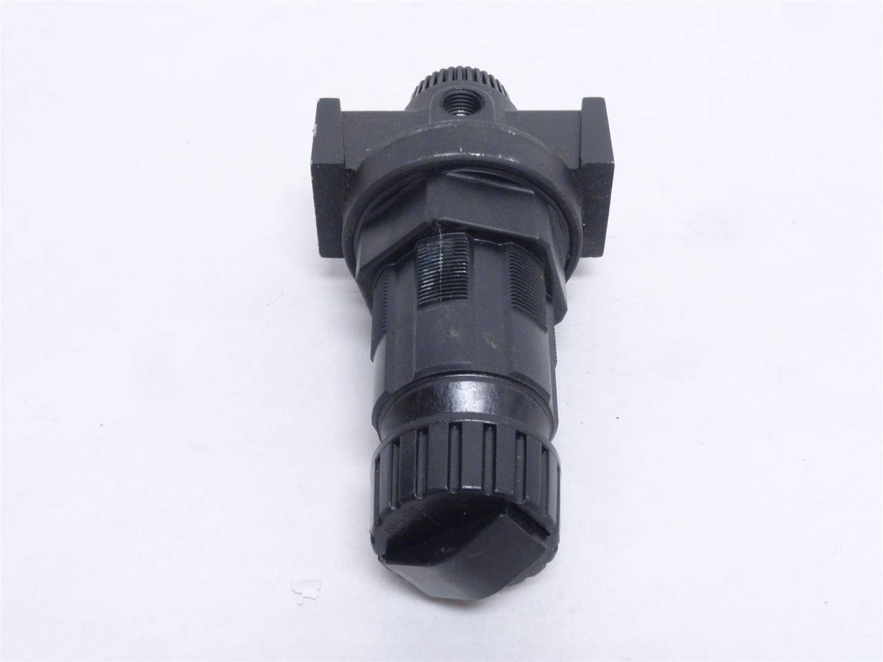 Master Pneumatic R100-6; Air Pressure Regulator 3/4NPT; 300PSI