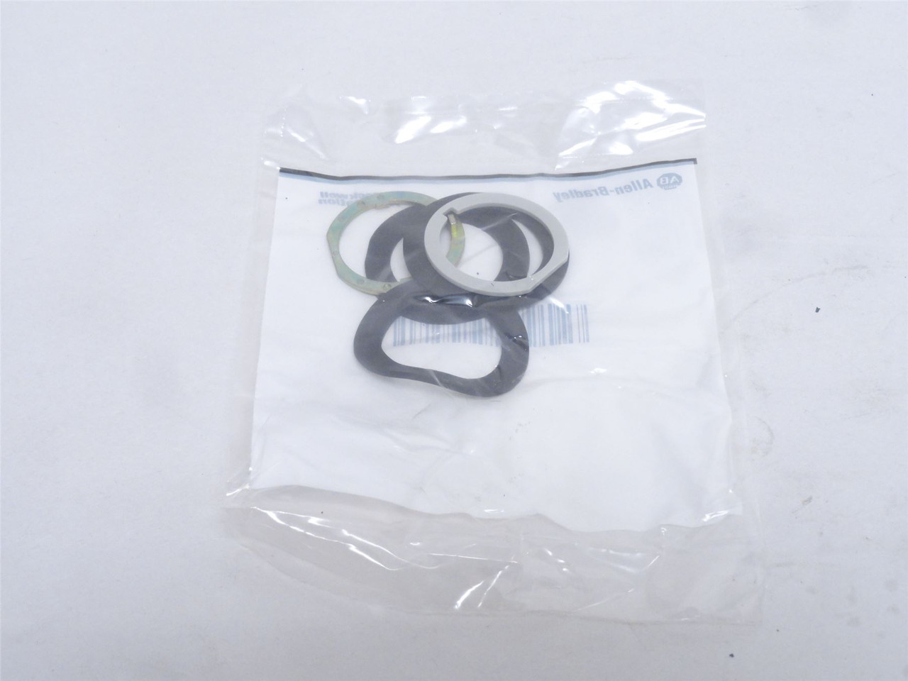 Allen-Bradley 800T-PB16B; Illuminated Blue Push Button 120VAC