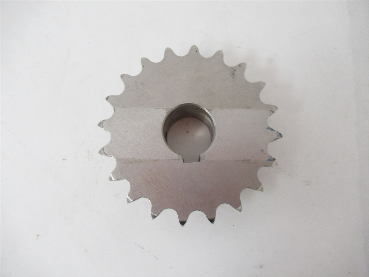 Ossid 4265842; Sprocket 22mm Bore 20T SS