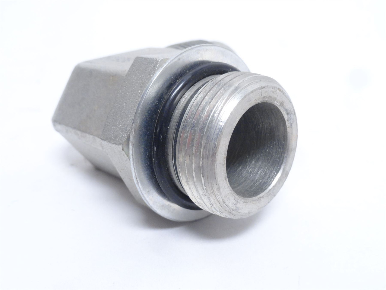 Brennan 6801-16-16-NWO-FG; Tube Elbow; 90Deg; 1 BOSS x 1 JIC