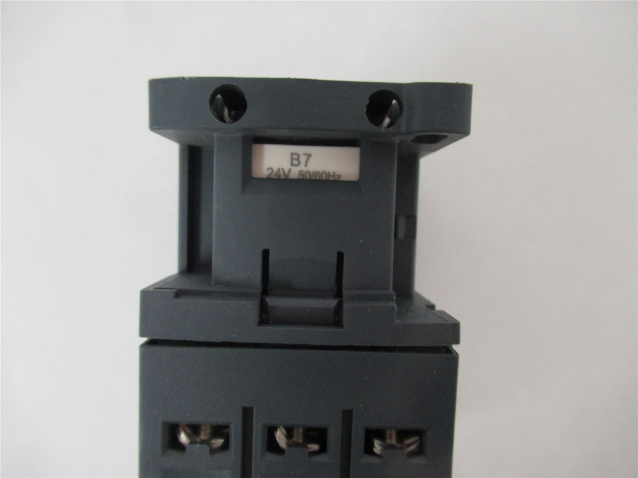 Schneider LC1D12; Contactor 12A 440V 3-P Coil: 24VAC