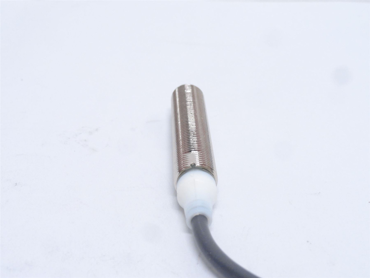Omron E2A-M12LS04-WP-B1; Inductive Proximity Sensor; 12-24VDC