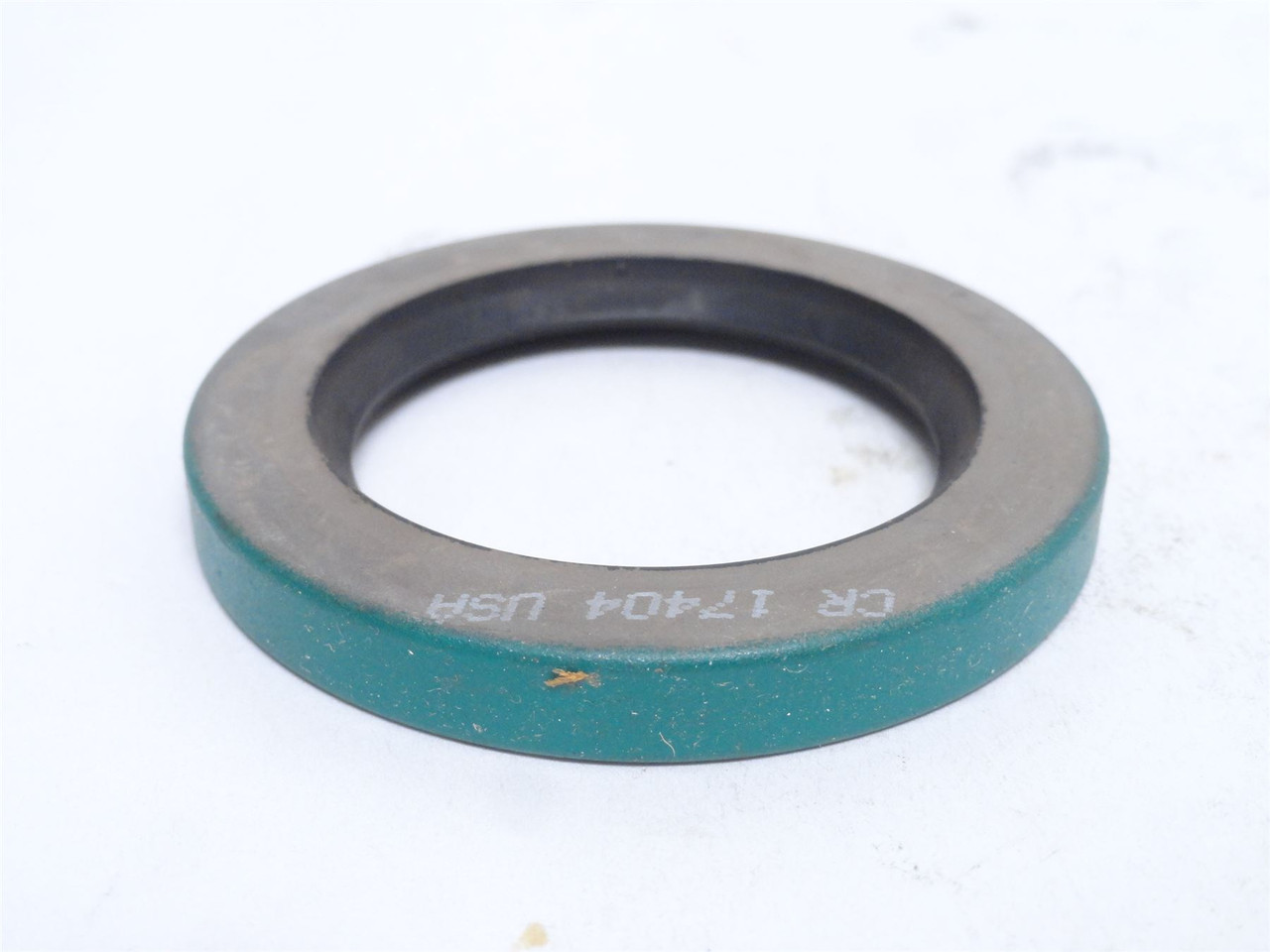 CR 17404; Single Lip Oil Seal 1.75"ID x 2.561"OD x 0.313" Wide