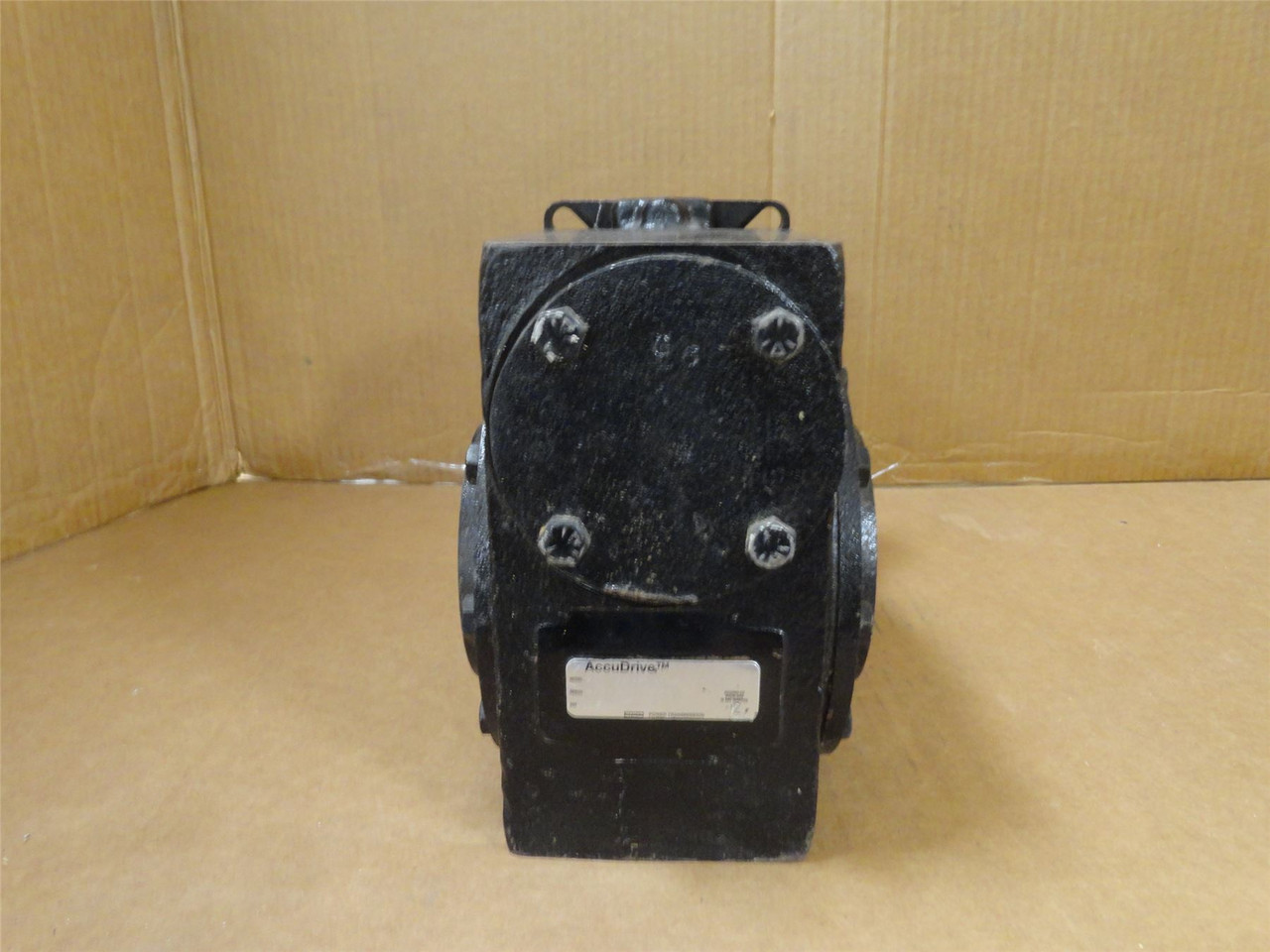 AccuDrive RG250040LSAS03ACEGEZ; Gear Reducer; RA; 40:1 Ratio