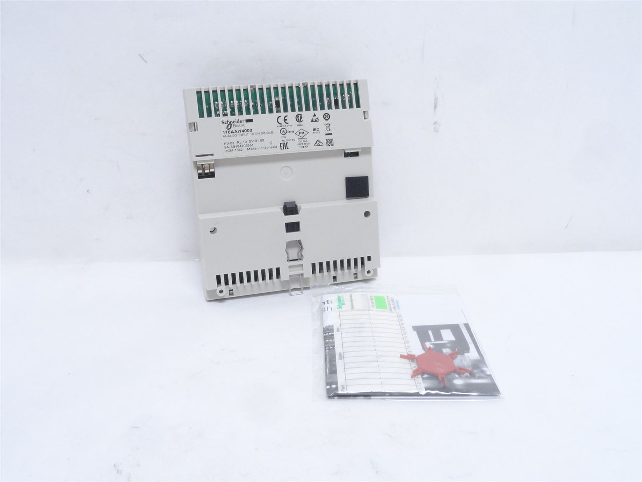 Schneider 170AAI14000; Input Module Expansion; 16 Channel