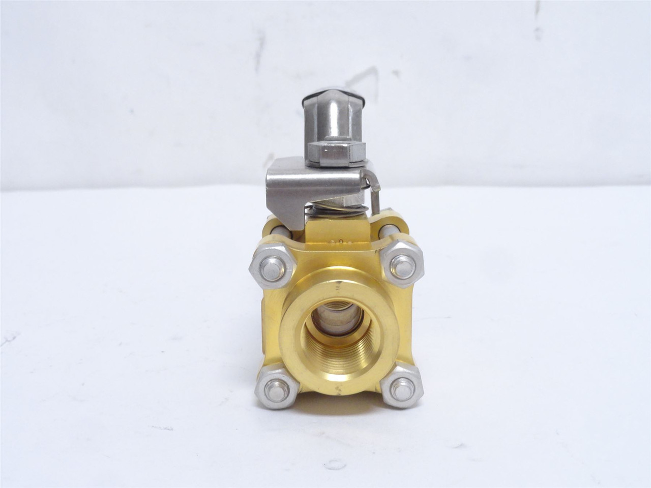 Swagelok B-63TF8; Brass Ball Valve; 1/2NPT; 100PSIG