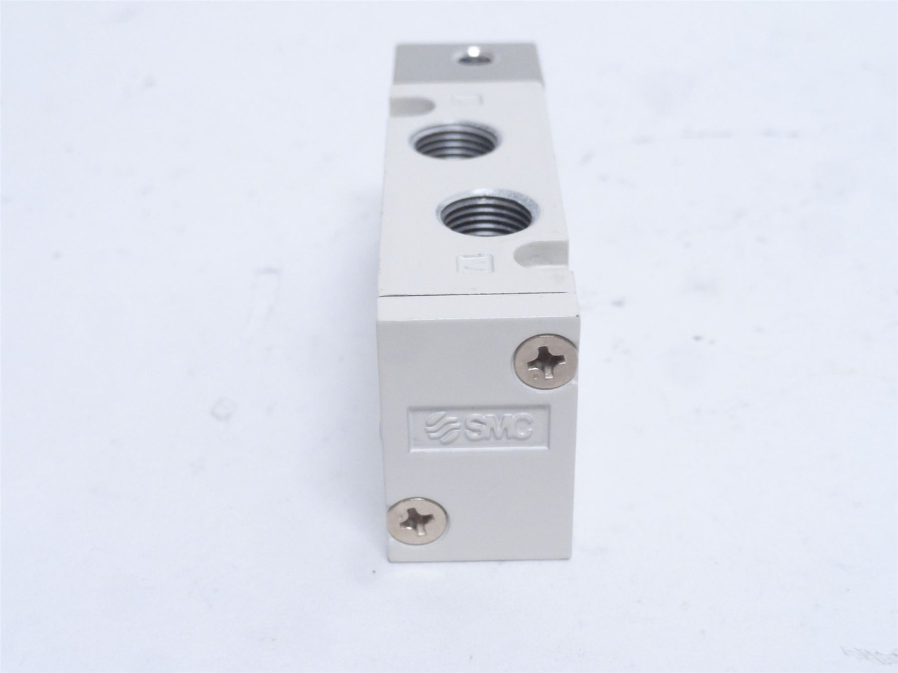 SMC SYJA7120-01F; Air Operated Valve; G1/8 Ports; 0.15-0.7MPa