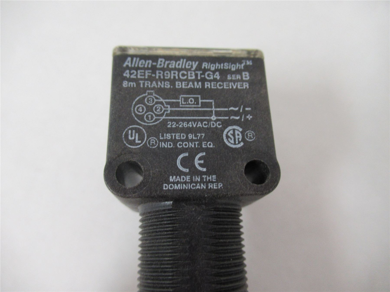Allen-Bradley 42EF-R9RCBT-G4; Photo Sensor 8m Range  AC/DC