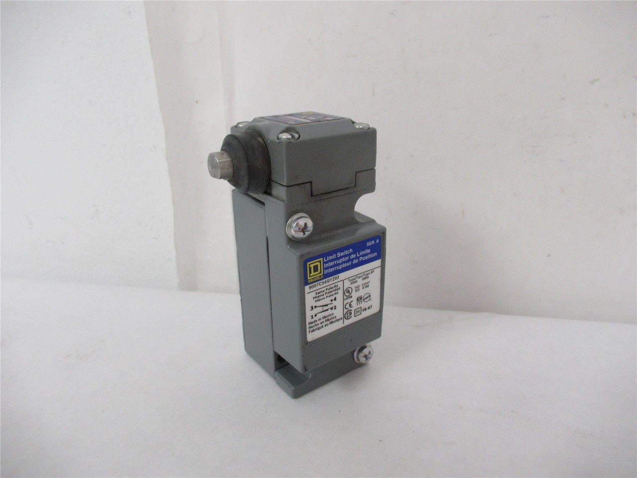 Square D 9007C54GY203; Limit Switch Ser A Class 9007