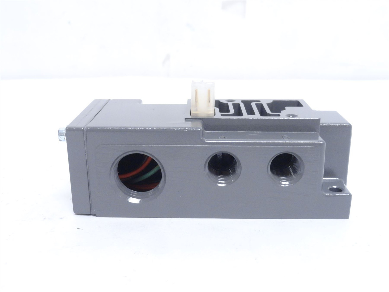 Numatics 203-447; Pneumatic Manifold