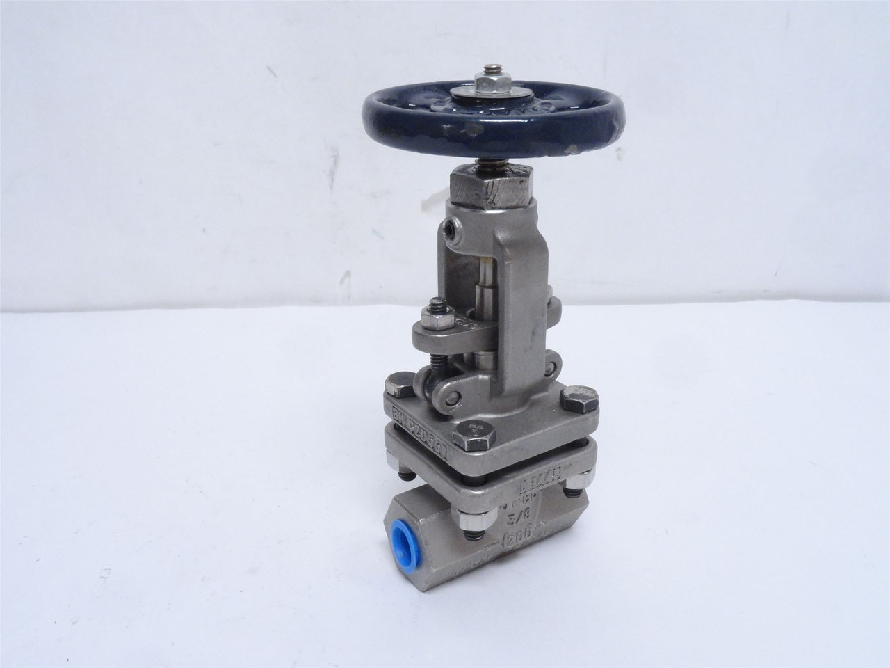 Powell 2474TN0T3/8; Bolted Bonnet Globe Valve; SS; 3/8NPT