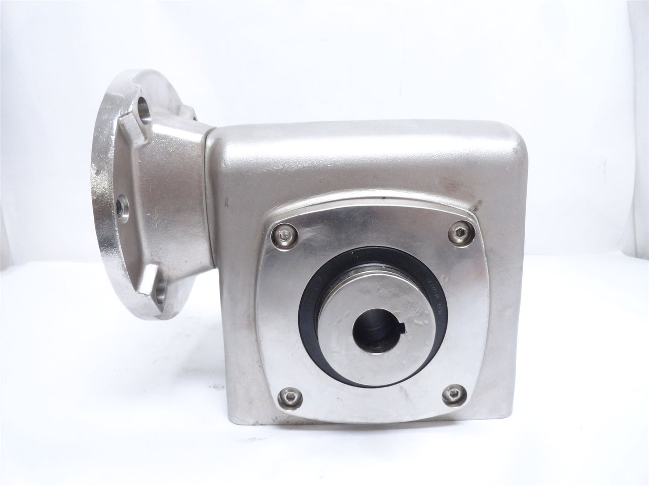 Boston Gear SSHF726-15-B7-HS-P16; Gear Reducer; SS; 15:1 Ratio