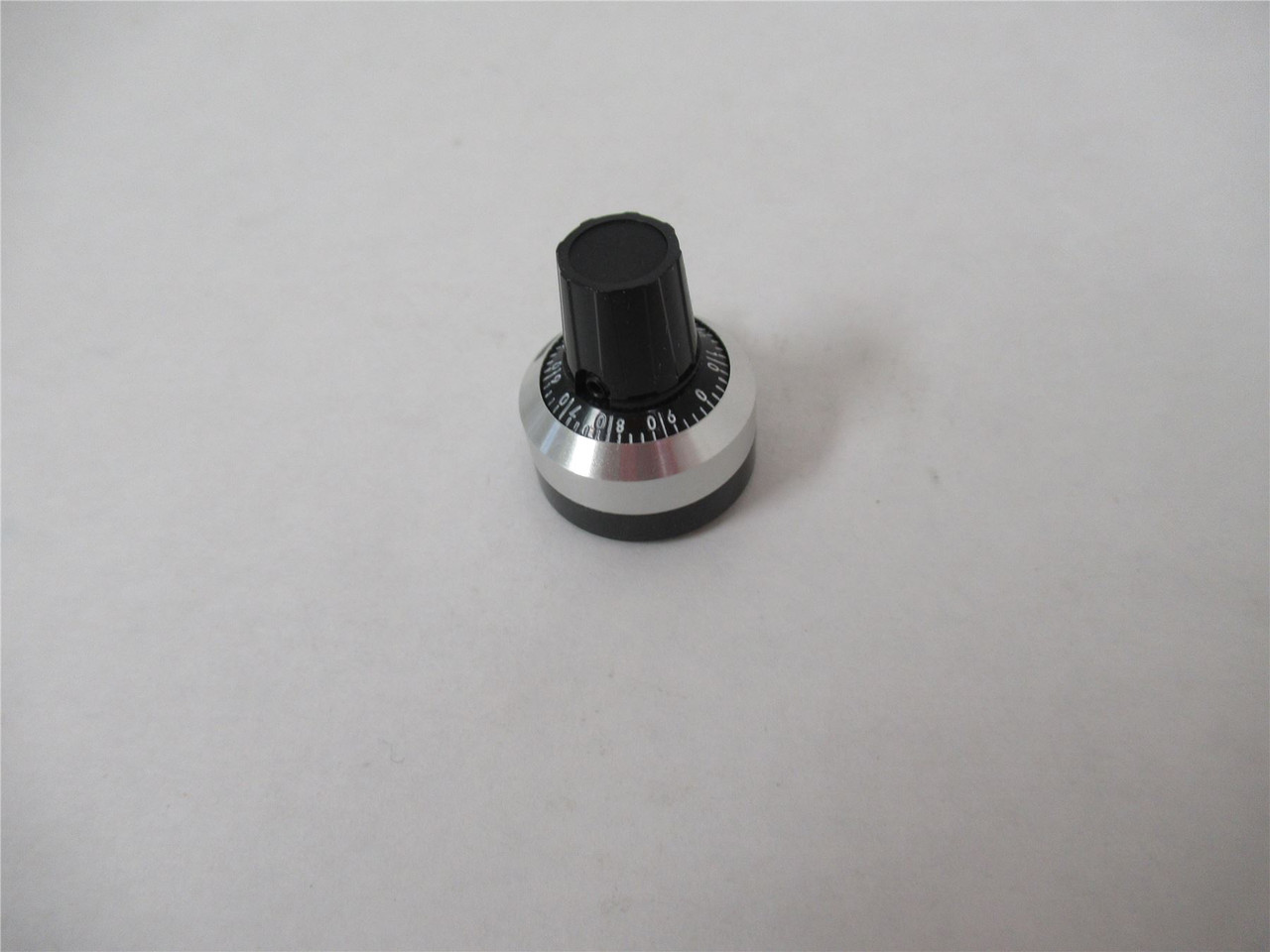 Cryovac 661305000030; Mini Multi Turn Dial