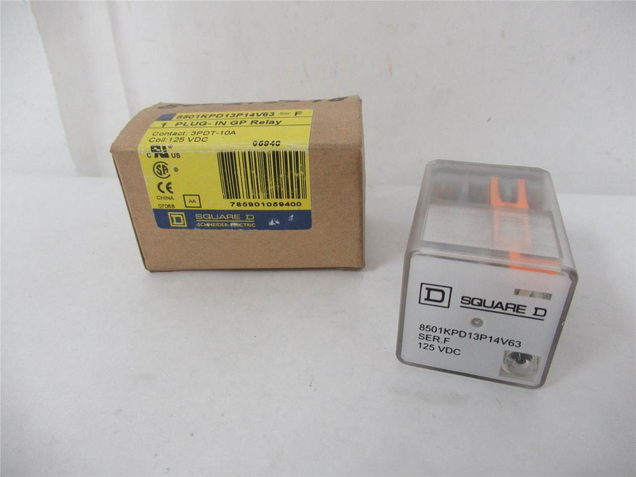 Square D 8501KPD13P14V63; Plug In Relay 11 Pin 3 Poles 125V