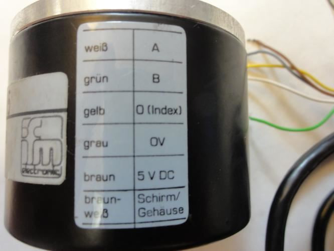 IFM RC-0500-I05; Solid Shaft Encoder; 5VDC