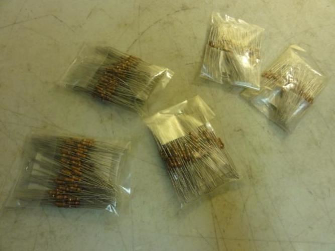 MFG- MDL-Unkn80949; LOT-500; Resistors; 18k Ohms