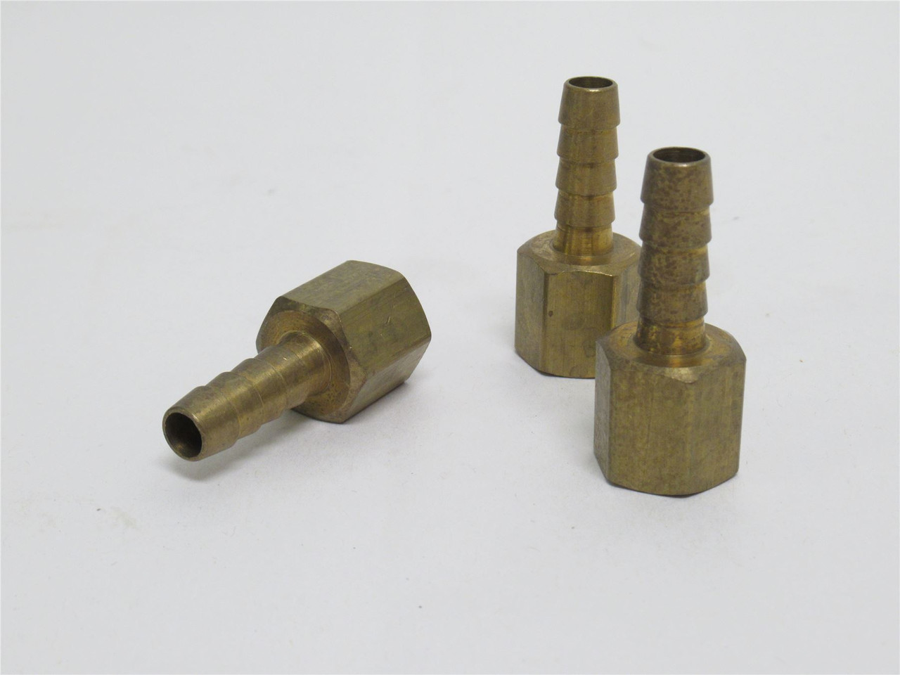 Parker NI126HBL-4-4; Lot-3 Barbed Hose Fitting 1/4 NPT #4 Hose