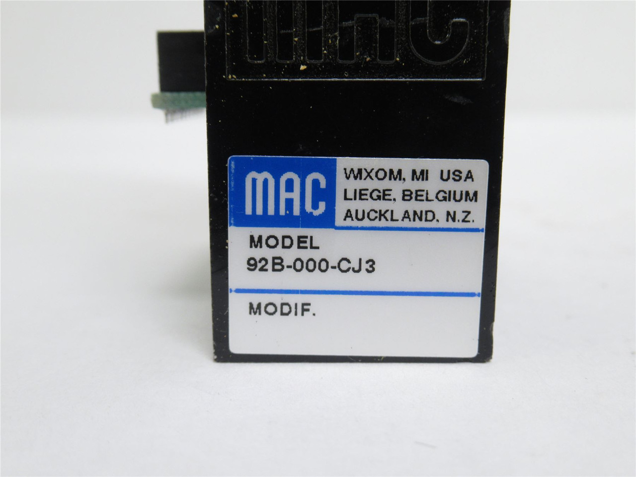 MAC 92B-000-CL3; Single Solenoid; 3/8FNPT; Middle; Pos Common