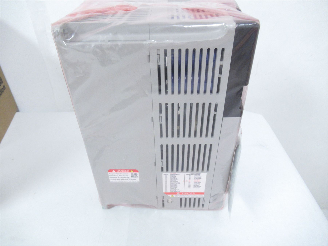 Allen-Bradley 22D-D012N104; AC Drive 7.5HP 440VAC