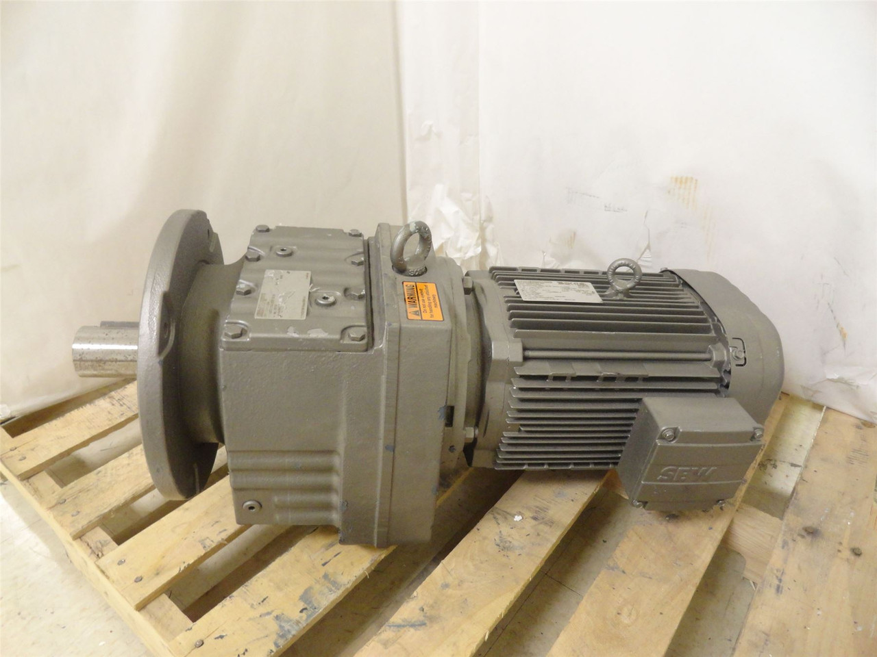 SEW RF87DRN112M4; AC Gearmotor 60.3:1 Ratio; 5-1/4HP; 230/460V