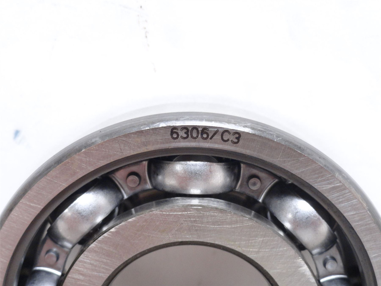 SKF 6306-JEM; Ball Bearing 30mmID x 72mmOD x 19mm Width