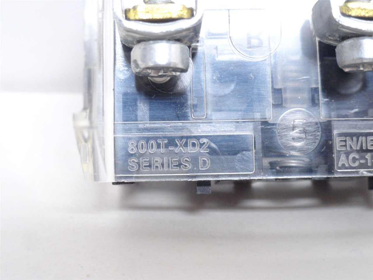 Allen-Bradley 800T-XD2; Contact Block; Shallow; 600VAC; 1-NC