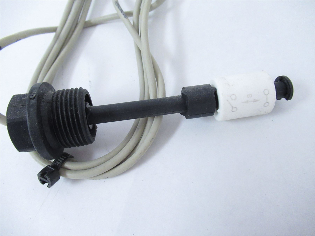 Robert Reiser 71498002; Switch Level