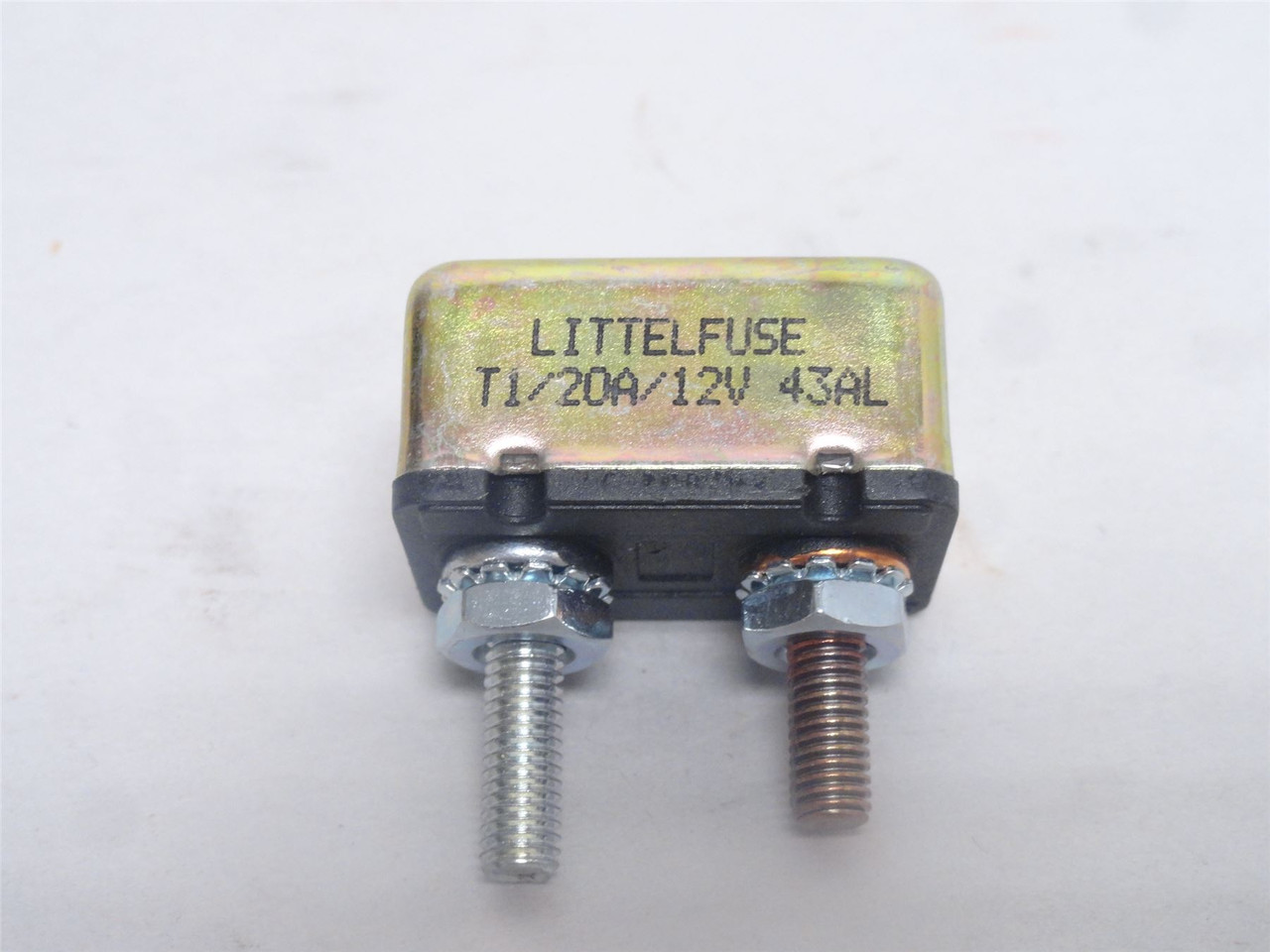 Cole Hersee 30056-20-BX; Snap-In Circuit Breaker; 20A; 12VDC