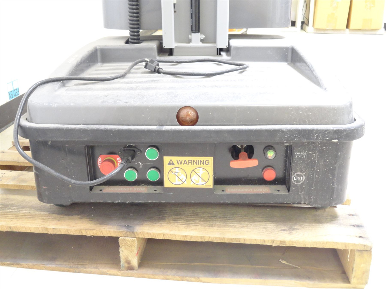 Raymond SpinGo; Single Man Aerial Warehouse Lift; 12V Supply