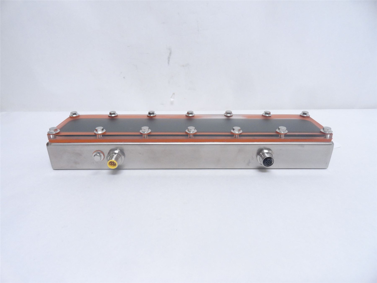 Smart Vision Light LW300-WHI-LPIV; White Washdown Brick Light