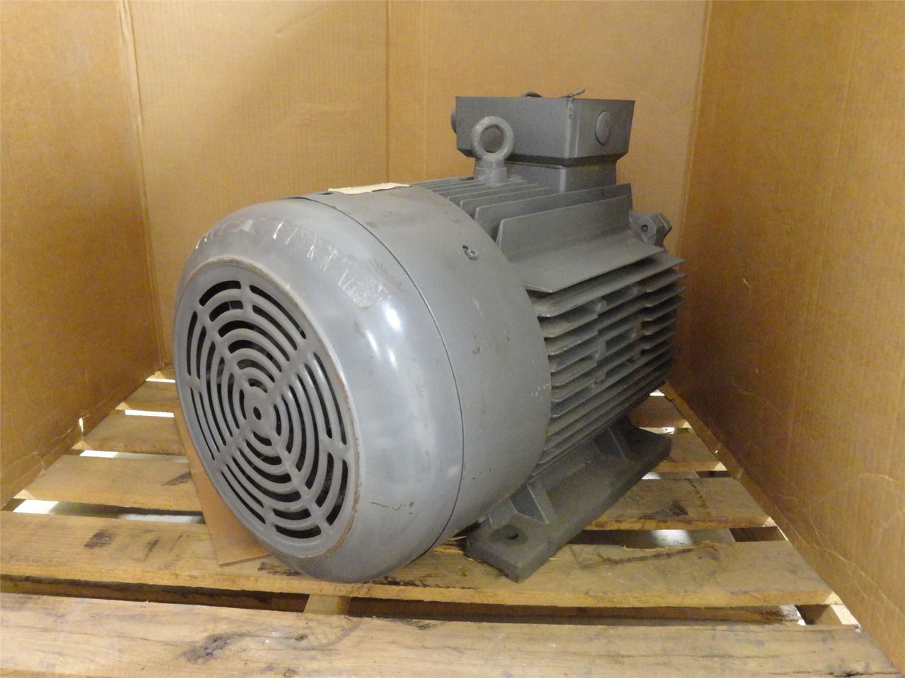 Leeson C180T11FZ1C; AC Motor 193142.60; 20HP 230/460VAC 1180RPM