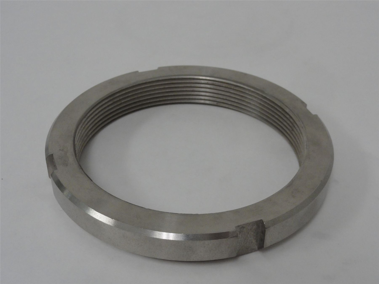 Bosch 274115; Bearing Lock Nut