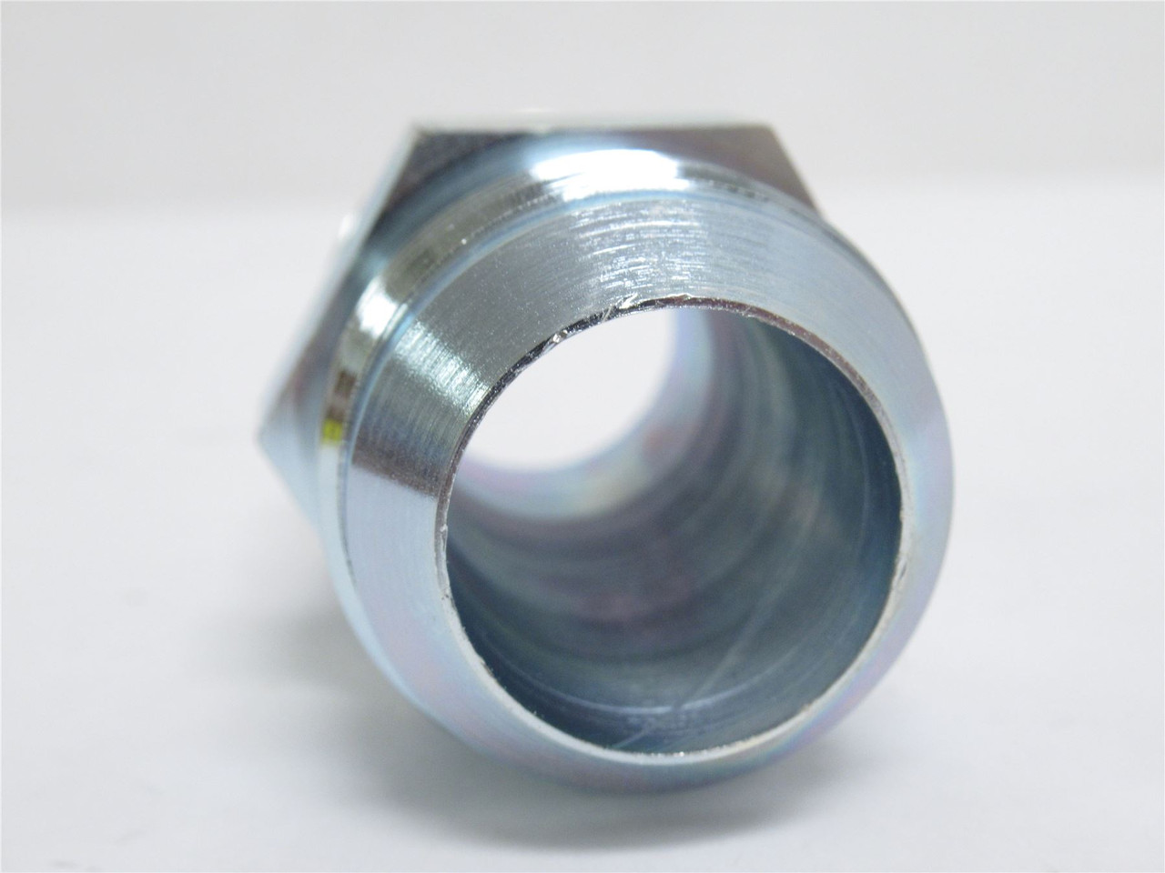 Parker 16 FTX-S; Straight Adapter 1 JIC x 1 MNPT; Steel