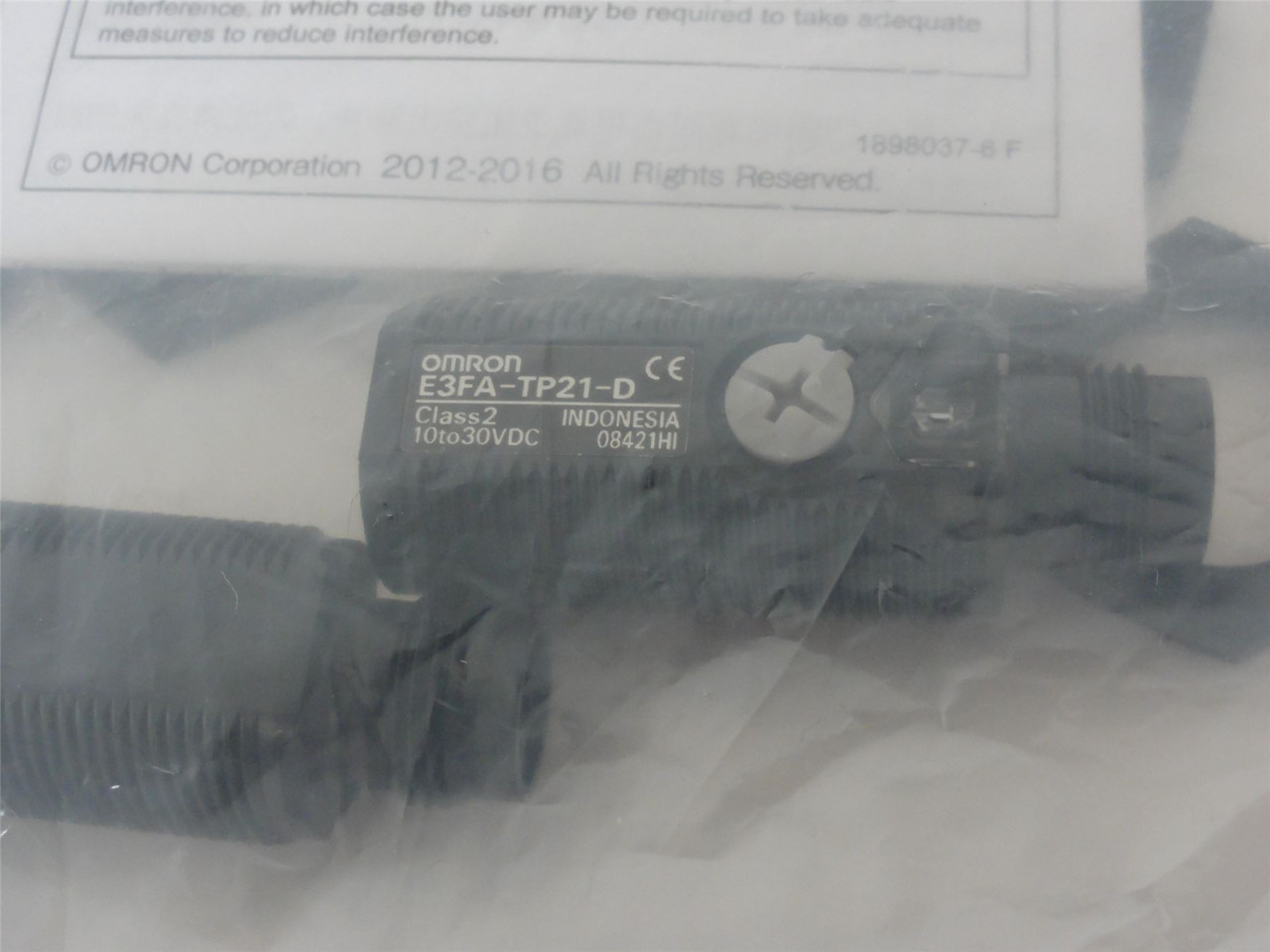 Omron E3FA-TP21; Photo Sensor; 10-30VDC; 20m Sensing Distance