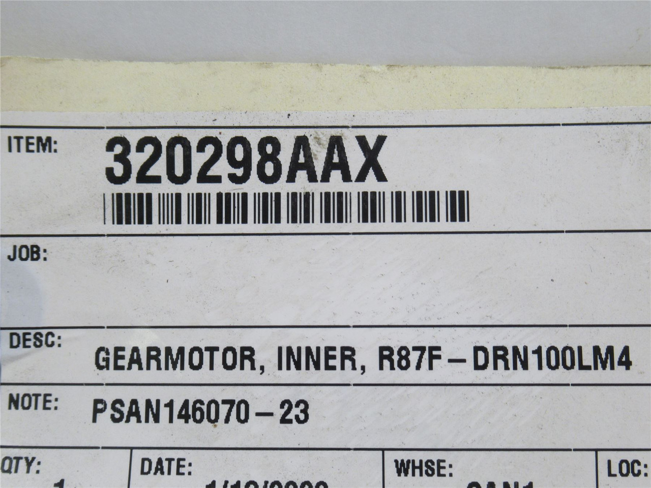 SEW DRN100LM4; Gearmotor; Ratio: 124.97; 380-400VAC; 60Hz
