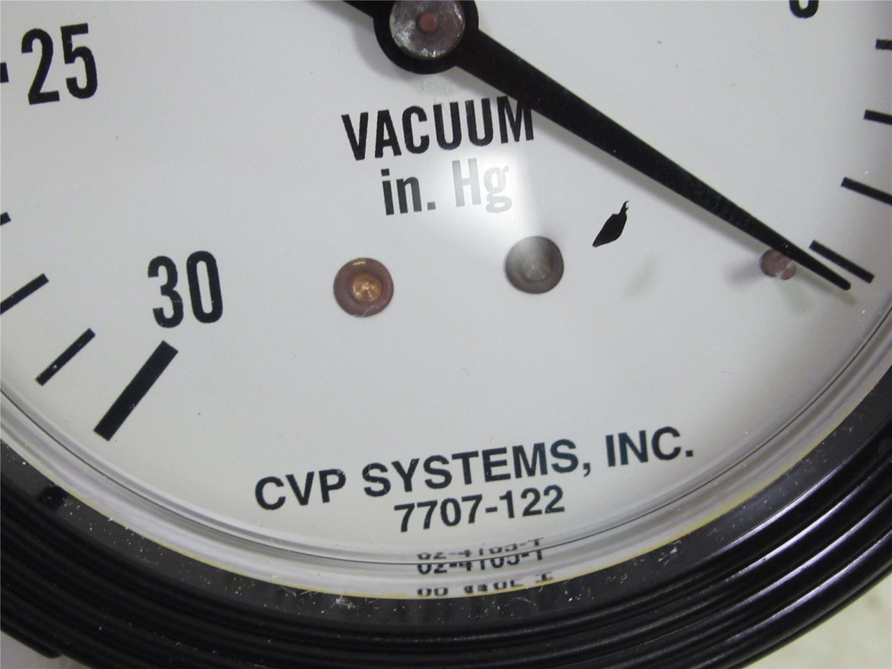 CVP Systems 7707-122; Panel Gauge; 0-30 Vacuum in.Hg; 1/4"NPT