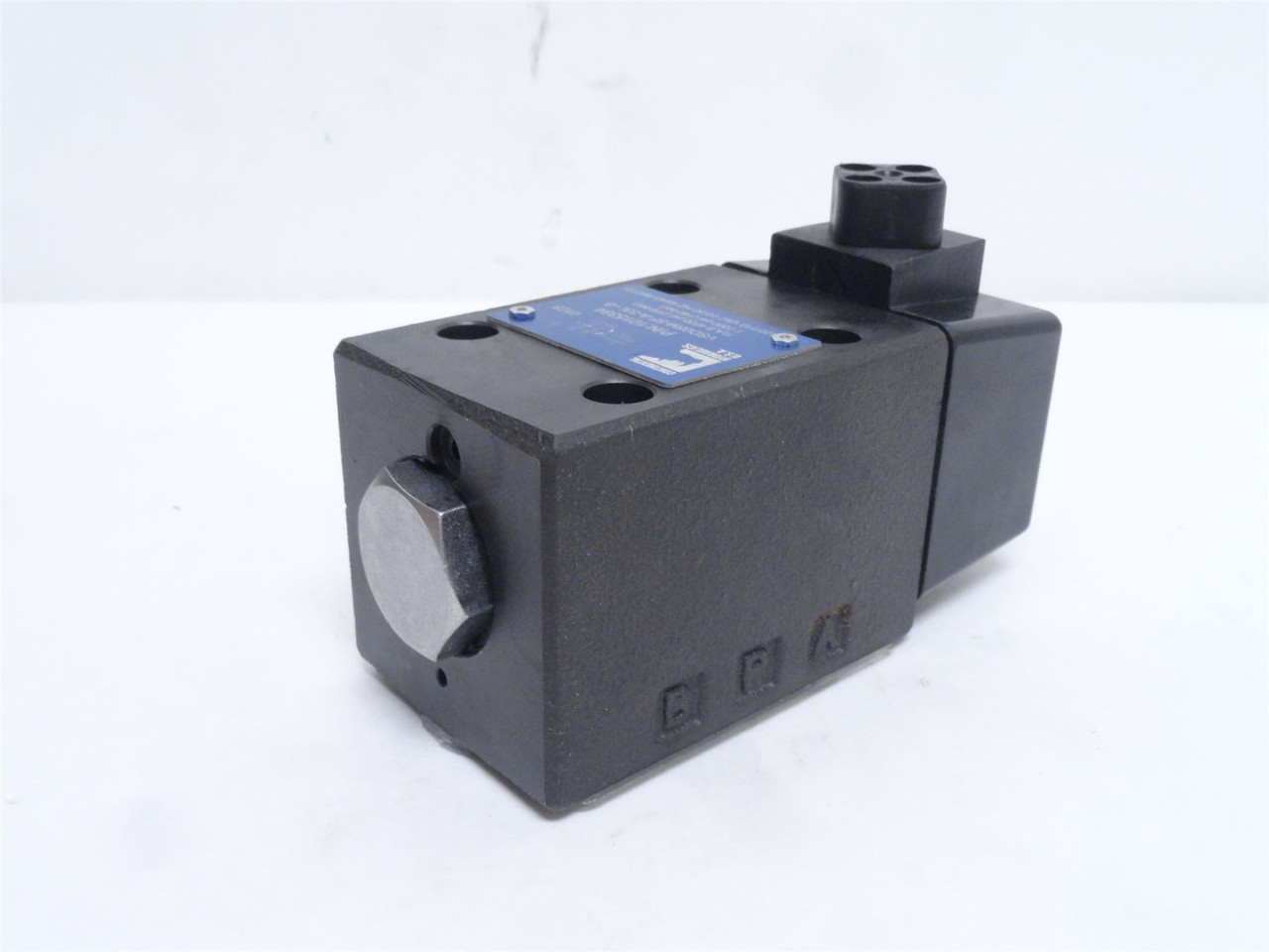 Continental Hydraulics VSD05M-5F-A-33L--B; Hydr Valve 1015394