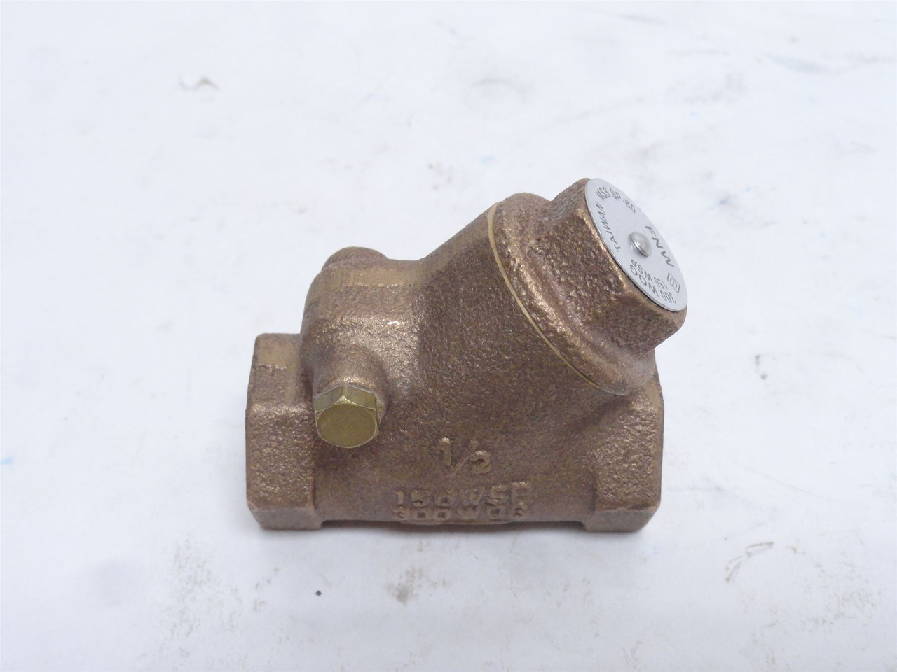 FNW MSS-SP-80; Swing "Y" Check Valve; 1/2NPT; 300WOG; 150WSP