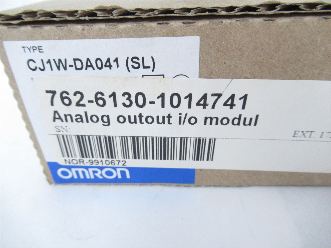 Omron CJ1W-DA041; Output Module 4 Analog Din Rail