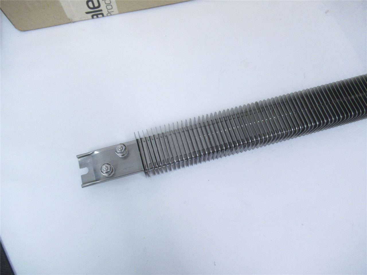 Sealed Air EK0002; Finned Strip Heater 1960W 240V 24.75" Long