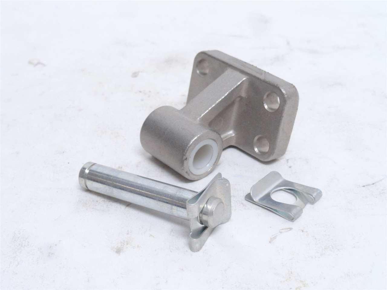 Festo 337817; Rear Air Cylinder Mount; Bushed; 10mmID