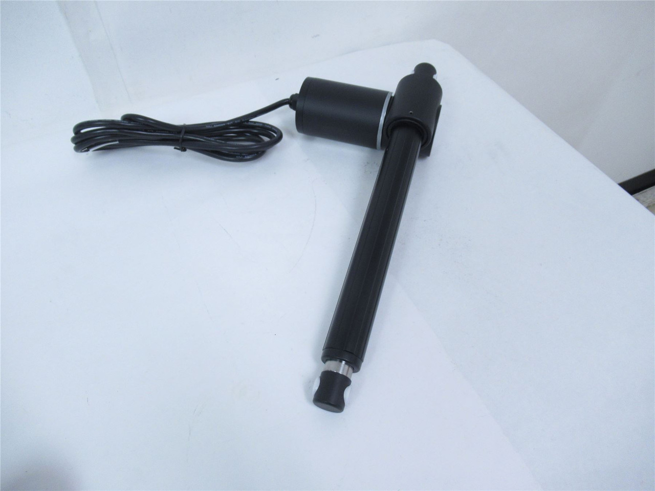 Hiwin Mikrosystem LAM1-2-0-200-24E; Linear Actuator 12V 6 AMP