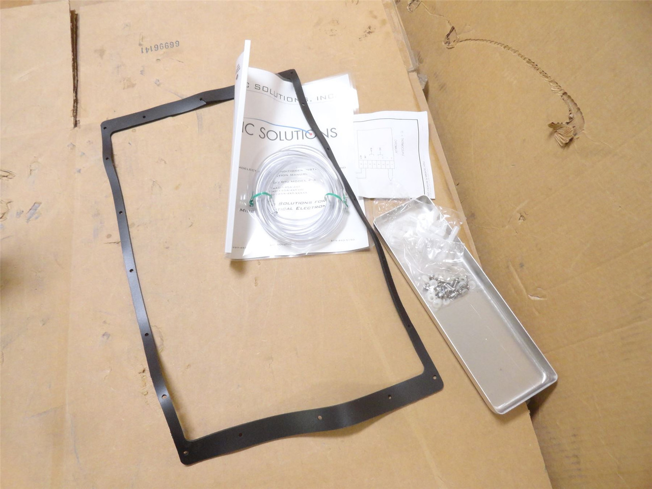 EIC AAC-145A-4XT-HC-NF-RC; Thermoelectric Air Conditioner