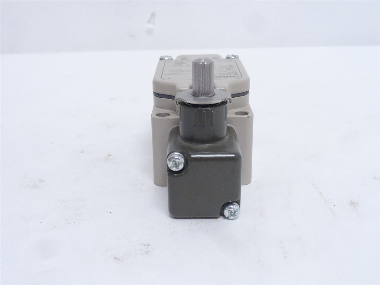 Omron WLRCA2-N; Limit Switch; 2A 250VAC (Missing Lever)