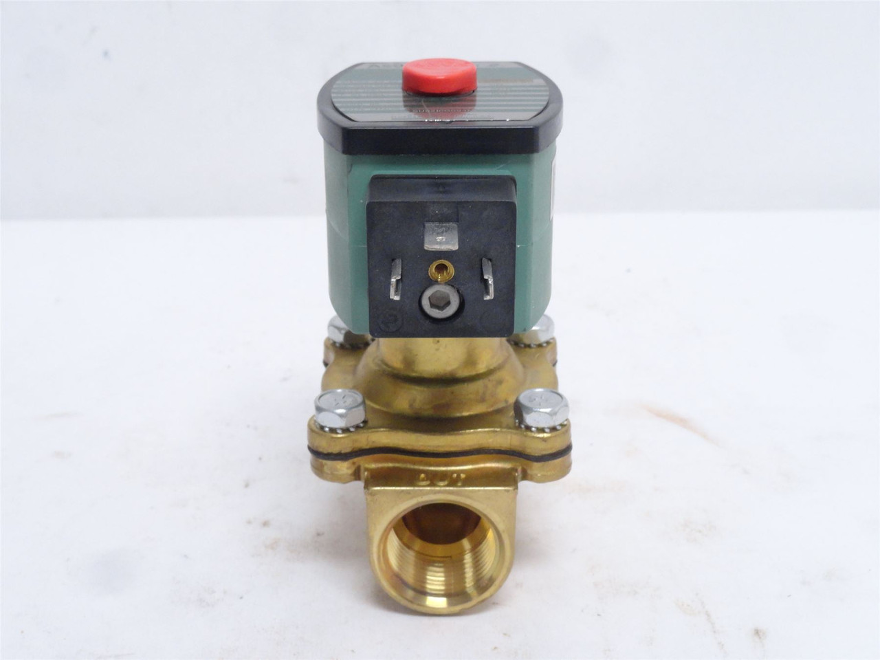 Asco SU8210G094MOAC120; Solenoid Valve; 1/2NPT; 150PSI; 120VAC