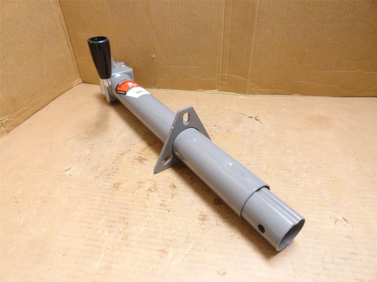 Bulldog 1551570117; Sidewind Travel A-Frame Trailer Jack; 2K