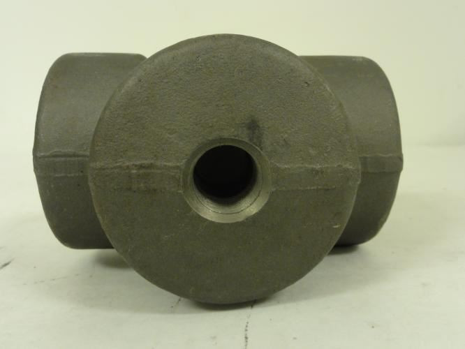 Industry Std 5P504 ; Reducing Tee 1-1/2"x1-1/2"x1/2"NPT 300PSI