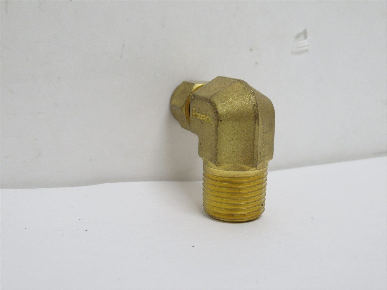 Swagelok B-400-2-6RT; Brass Elbow; 90Deg; 1/4" Tube To 3/8NPT