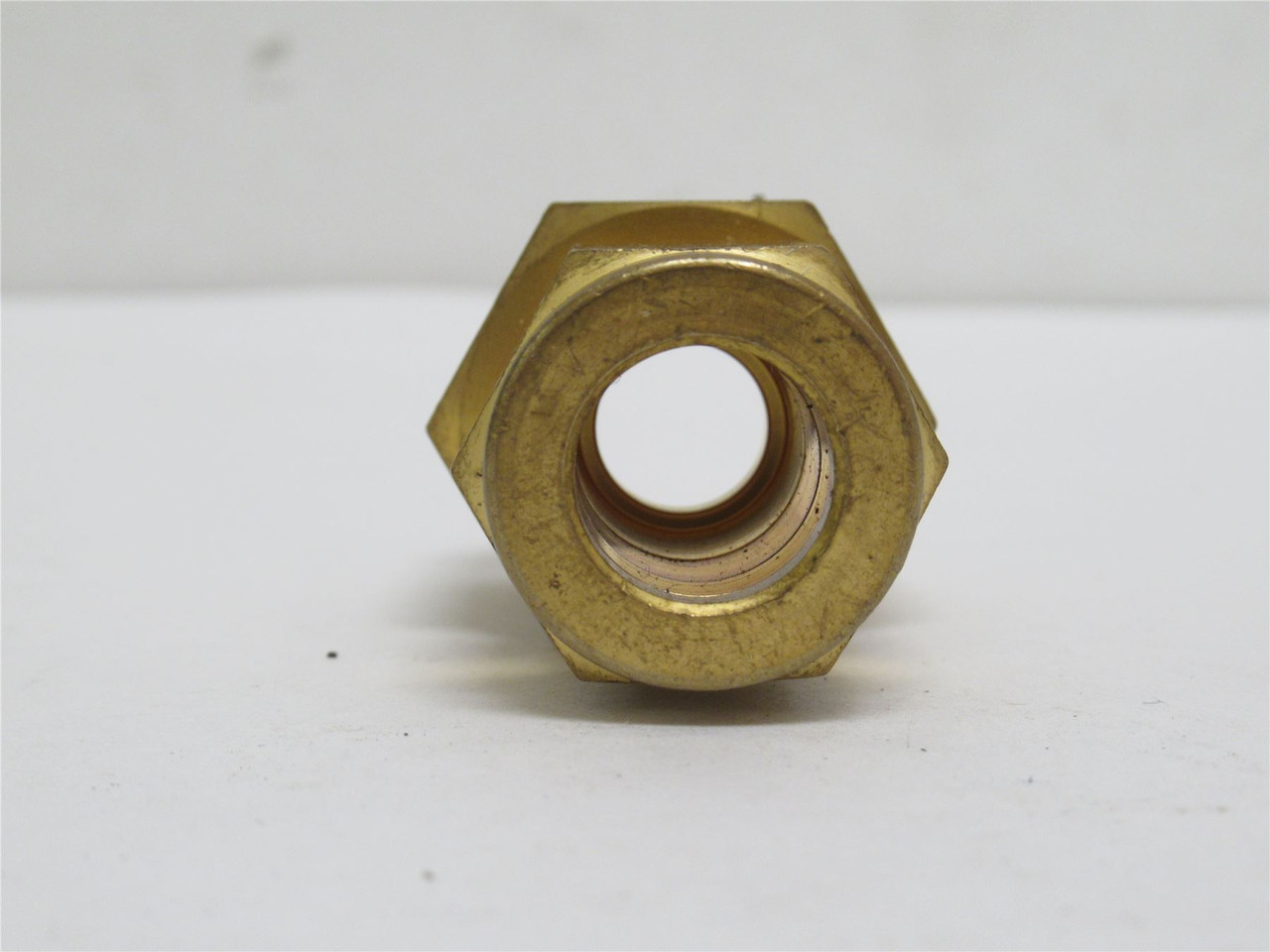 Swagelok B-810-7-8; Brass Tube Fitting 1/2" Comp x 1/2NPT