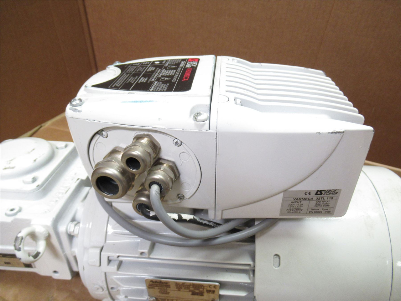 Nidec MB2301NUHB3; AC Gearmotor W/Frequency Drive 1HP 1725RPM